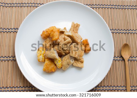 Fried Tofu and Fried, it\'s favorite food in Vegetarian Festival