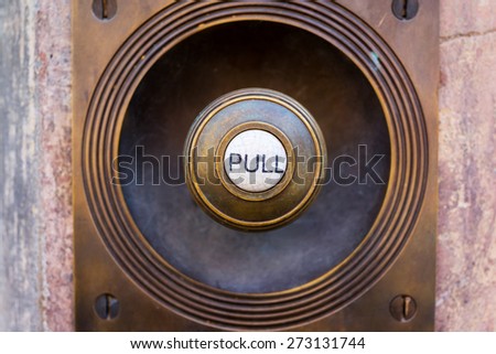 Vintage door pull bell knob