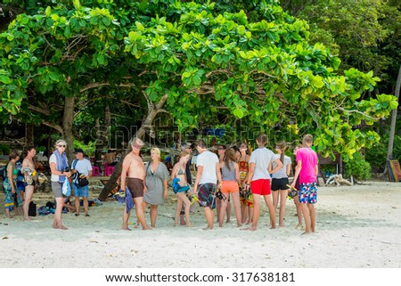 RAYONG THAILAND - AUG 10 : Tourists on the beach at Talu Island on August 10, 2015, Rayong, Thailand