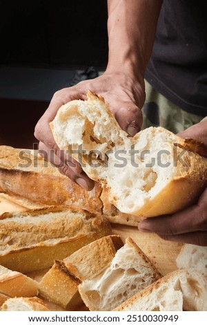 Similar – Foto Bild Frisch geschnittenes Brot auf Holztablett