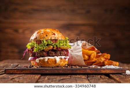 Similar – Foto Bild Leckere Hamburger im Café serviert