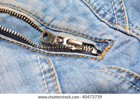 Jeans zipper open up