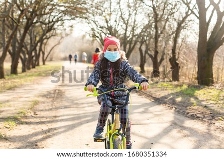 Similar – Foto Bild Medizinische Maske und Sommer-Sonnenbrille, um den neuen normalen Lebensstil im Sommer zu zeigen