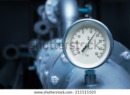 Industrial water temperature meter with pipes