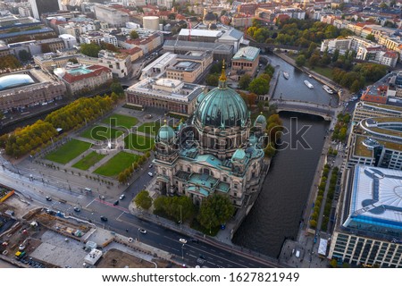 Foto Bild Menschen von oben Berlin