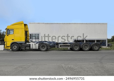 Similar – Foto Bild Gelber Container steht auf einem dafür nicht vorgesehenen Parkplatz