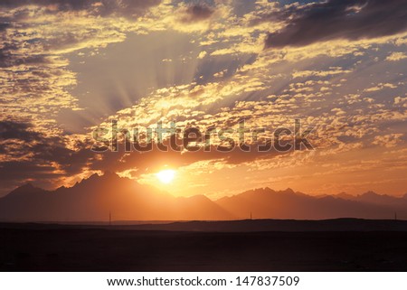 Sunset in Desert - Sahara Rocky Mountains