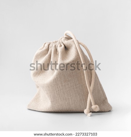 Foto Bild kleine Tasche aus Vollleinen mit Krawatten