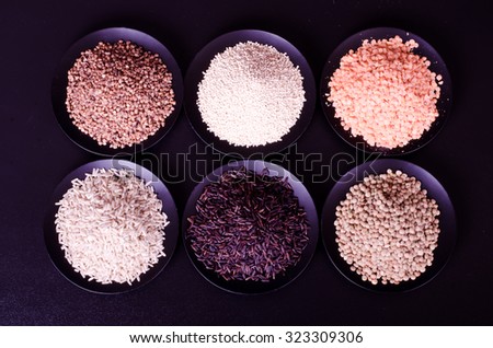 Whole foods, 6 cereals on a black background