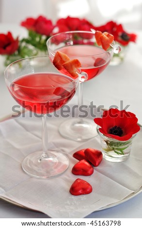 Valentine\'s day decor with cocktails and chocolate hearts