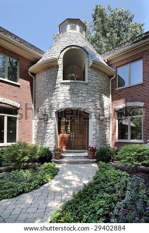 Round entry way of luxury home