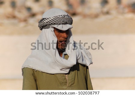 VALLEY OF THE KINGS, EGYPT- NOV 22:Unidentified man works for excavation of tombs and buried treasure on November 22, 2009, Valley of the Kings, Egypt, often called the Valley of the Gates of the Kings