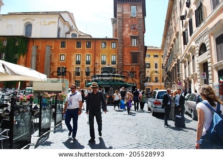ROME, ITALY - MAY 29: Tourists in Rome city on May 29, 2014, Rome, Italy.