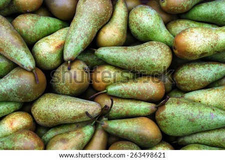 Green pears at a famers market in Vilnius city in annual traditional crafts fair: Kaziukas fair