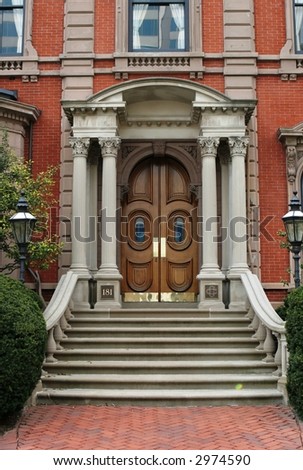 Stone Entry Way and Stairs in Columbus, Ohio
