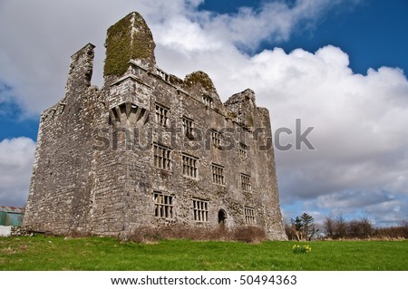 photo vibrant irish castle west of ireland