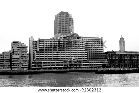 LONDON - SEPTEMBER 18: The iconic 1970 designed Sea Containers House at 20 Upper Ground on the South Bank on September 18, 1991 in London. In 2011 redevelopment is planned including a 360 bed hotel.