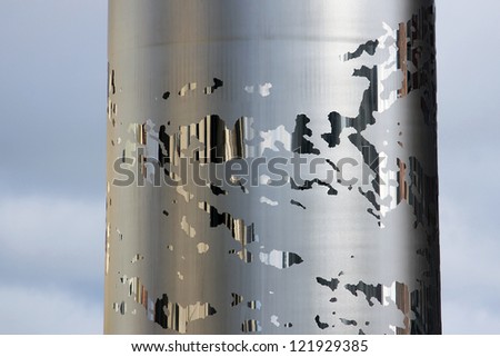 Engraving on a metal cylindrical surface