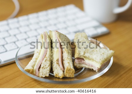 Wholewheat ham cheese sandwich , breakfast at work