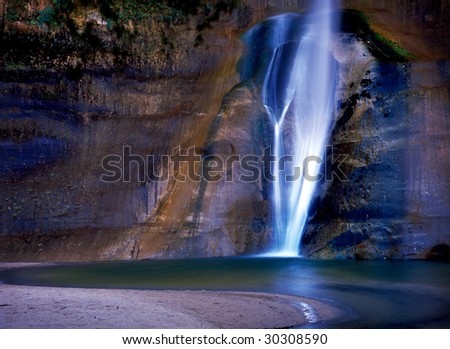 Calf creek waterfall in Utah