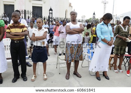 PORT-AU-PRINCE - AUGUST 22: People doing their religious activities in open air , in Port-Au-Prince, Haiti on August 22, 2010.