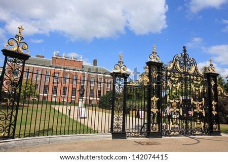 LONDON - SEPTEMBER 6: View of Kensington Palace, a royal palace since the 17th century, on September 6, 2009 in London. The palace is now the official residence of Prince William and Kate Middleton.