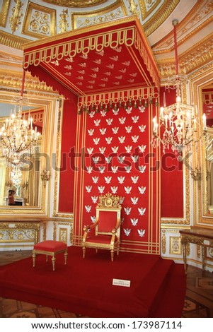 WARSAW, POLAND - MAY 29, 2008: Polish king\'s throne in Warsaw Palace on May 29, 2008 in Warsaw, Poland. The palace is a landmark monument and is a UNESCO World Heritage site in Poland.