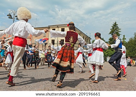 RUSSI, RA, ITALY - AUGUST 3: folk dance group \