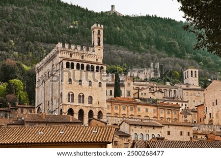 Similar – Foto Bild Das Rathaus, Palazzo del Municipio, ist das dominierende Gebäude auf dem Hauptplatz von Triest, der Piazza dell Unita d Italia. Triest, Italien, Europa. Beleuchteter Stadtplatz in der Abenddämmerung aufgenommen.