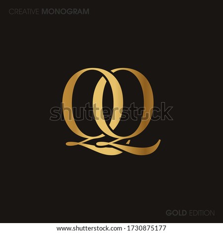 Initial Gold letters qq linked monogram logo vector. Business logo monogram with two overlap letters inside circle isolated on black background.