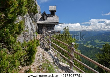 The Friedenskircherl chapel, located along the hike leading to Mount Stoderzinken (Grobming in the Enns Valley), Salzkammergut, Styria, Austria, Europe Photo stock © 