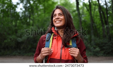 Similar – Foto Bild junge kaukasische Backpacker Frau Sightseeing Porto Ansichten durch den Fluss. Reisen und Freundschaft Konzept