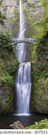 A vertical panorama of Multnomah Falls, the tallest waterfalls in Oregon, and one of the tallest in the U.S.