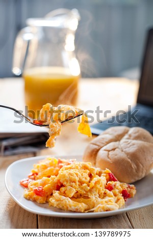 Photo of scrambled eggs for breakfast at work