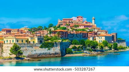 Similar – Foto Bild Panoramablick auf die antike Festung von Portoferraio im goldenen Licht auf der Insel Elba