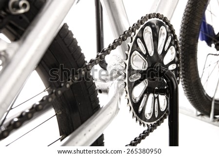 Chain set from mountain bike.
