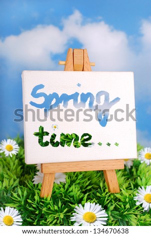 easel  with written text\