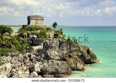 Mayan ancient ruin with Caribbean sea-view in archaeological site of Tulum, Yucatan