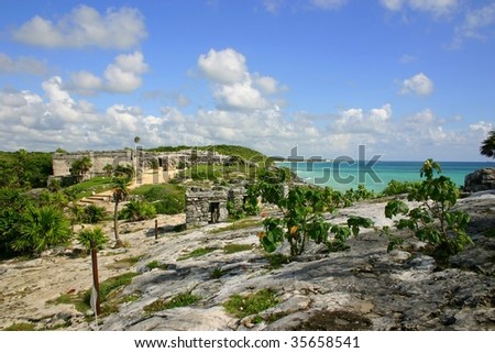 Mayan ancient ruin with caribbean sea-view in archaeological site of Tulum, Mexico