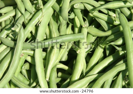 green beans at the farmers market ready to take home