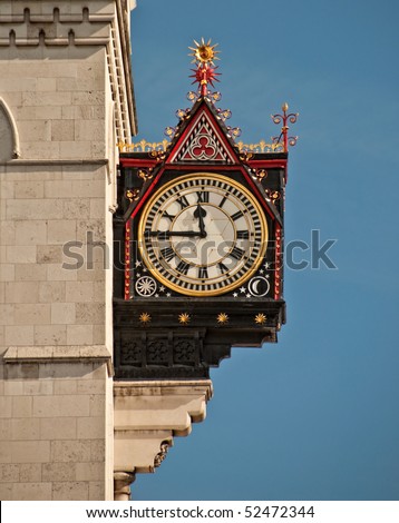 clock on the royal courts of justice
