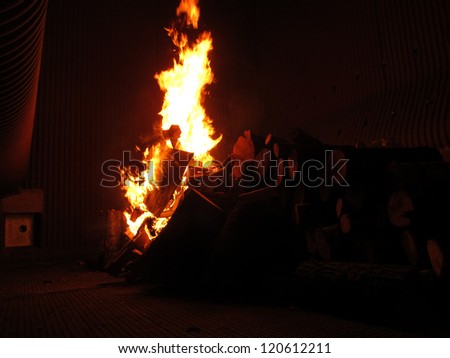 fire on the grill grate boiler during the initial phase of drying refractory and chemical \