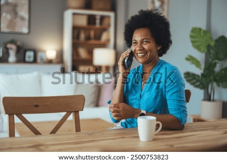 Similar – Foto Bild Zufriedene Frauen unterhalten sich beim Abendessen auf der Terrasse