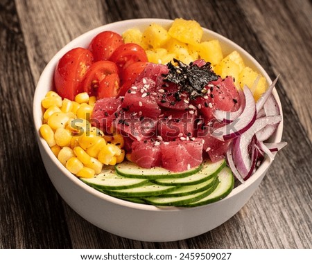 Similar – Foto Bild Japans Poke Bowl mit Meeresfrüchten und Salat und vegane Schale mit Gemüse und Kichererbsen in nachhaltigen Lebensmittelbehälter auf grauem Hintergrund. Umweltfreundliche Lieferung von Lebensmitteln mit plastikfreiem Besteck. Ansicht von oben.