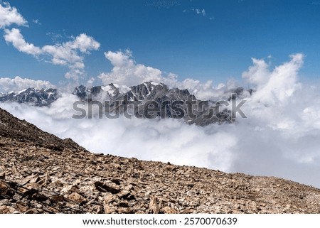 Similar – Foto Bild Rocky Mountain Grat mit Schnee bedeckt