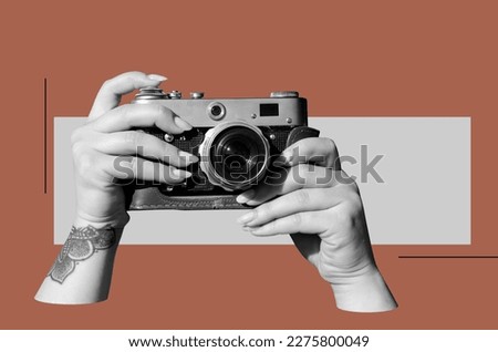 Similar – Foto Bild Frau mit Vintage-Filmkamera mit Lichterketten und Bokeh.