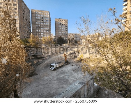 Similar – Foto Bild Ruine eines Hochhauses und Straßenbeleuchtung