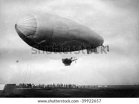 ROME - MAY 7 : Vintage photograph shows Italian airship \'M.1\' ready to land at Ciampino Airport on May 7, 1918 in Rome, Italy.
