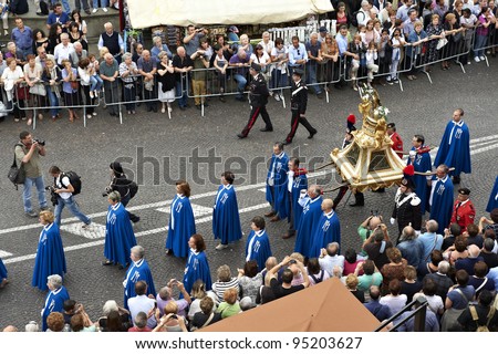 PADUA,ITALY - JUN, 13:Feast of St.Anthony of Padua,the relic of St.Anthony is taken in procession trough the streets of the city, June 13,2011 in Padua,Italy