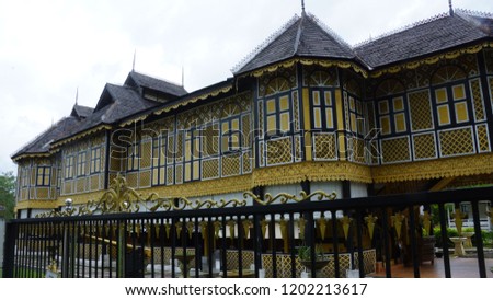 Perak muda istana raja Istana Raja